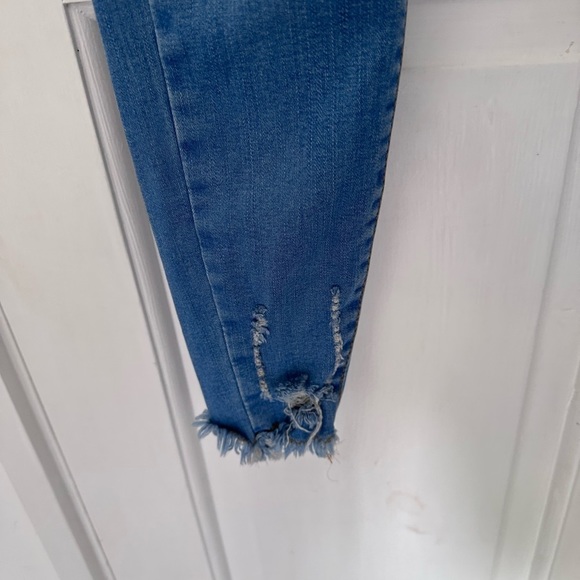 BOOHOO Petite Size 8 Blue Ripped Skinny Jeans - Picture 8 of 12